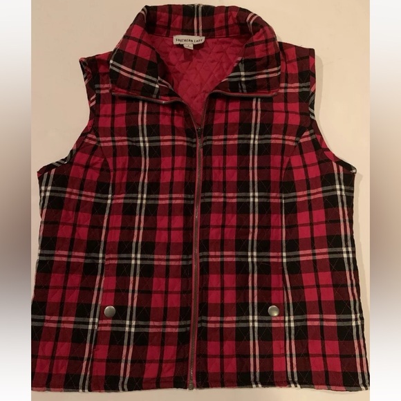 Southern Lady Jackets & Blazers - Southern Lady Vest Women’s Size Small Plaid Vest Quilted Outerwear Pockets NWOT